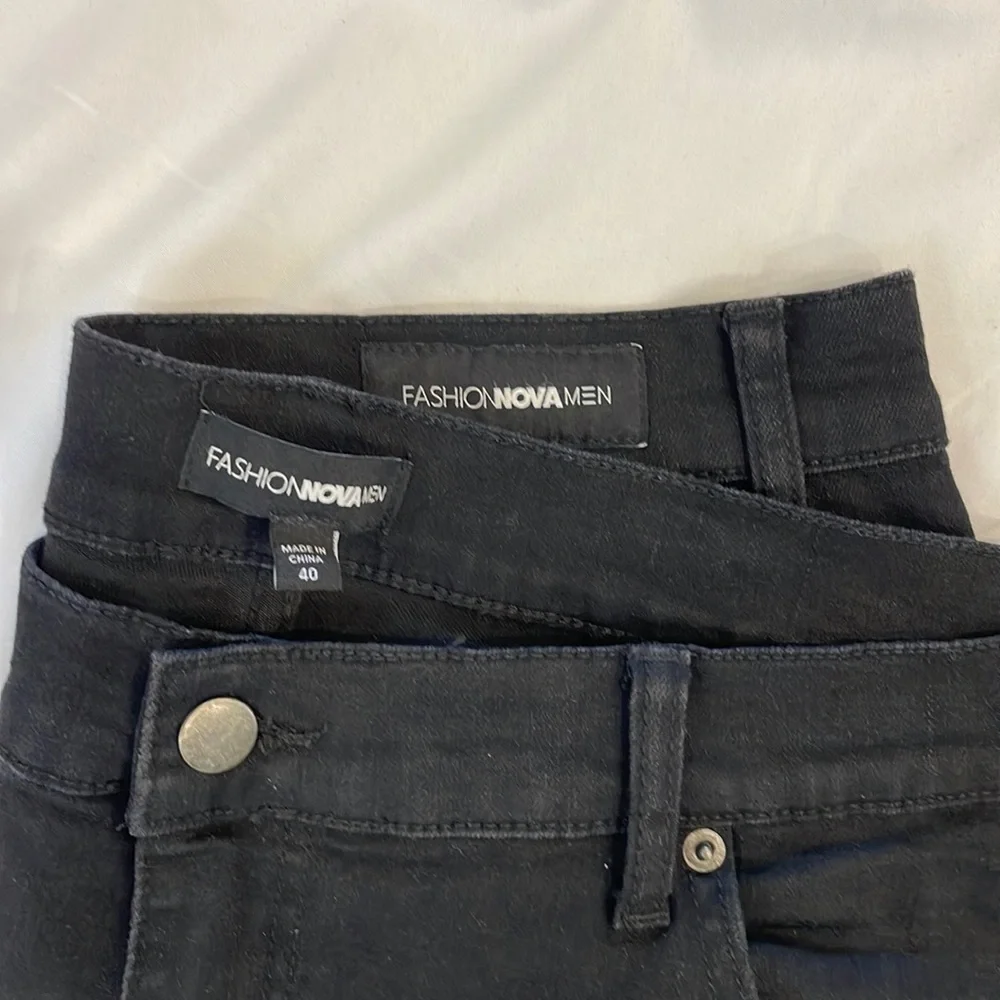 ❌SOLD❌Fashion Nova Carter Side Striped Skinny Jean - Picture 2 of 9